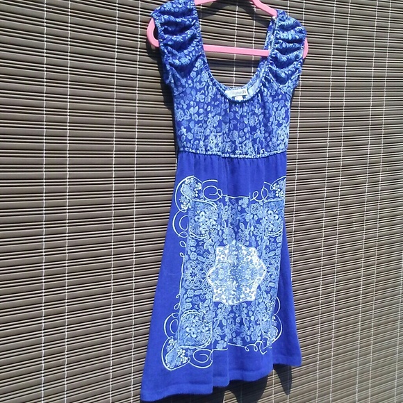 💙Fun little dress - Picture 2 of 5